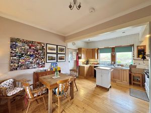 Photo 27- click for photo gallery